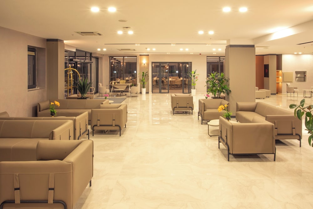 First Joy Hotel 26/49