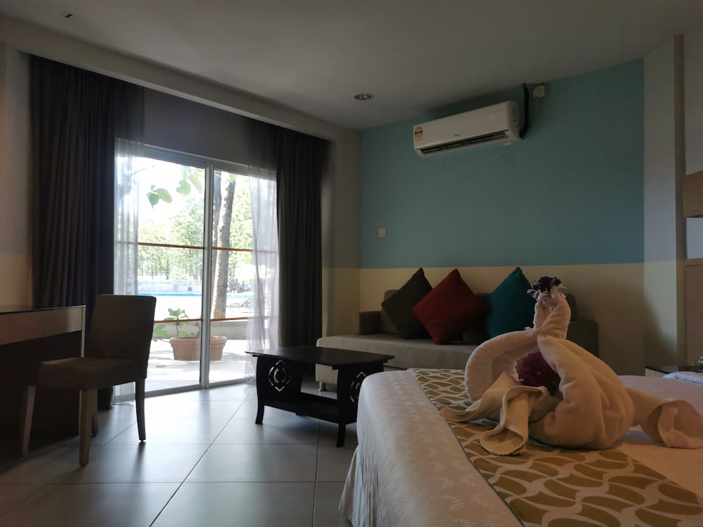 Century Langkasuka Resort 28/59