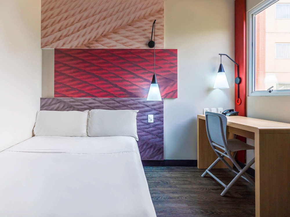 Ibis Piracicaba 33/69