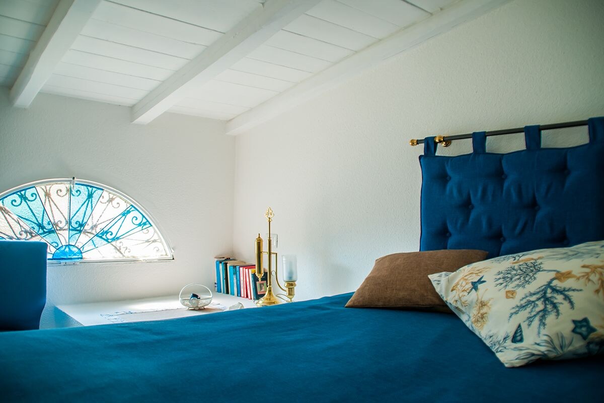 Room, Double Bed, Pool View, La Villa 7/10
