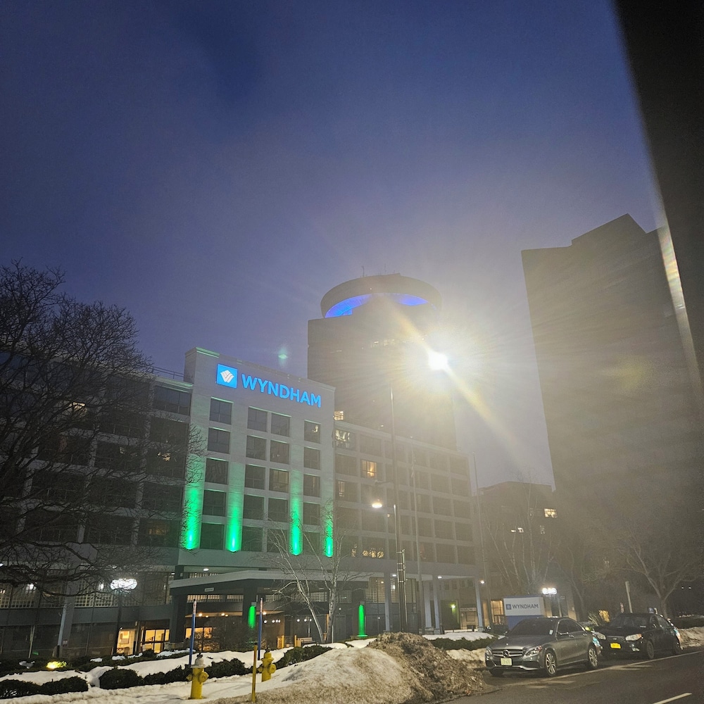 Wyndham Rochester Downtown 1/61