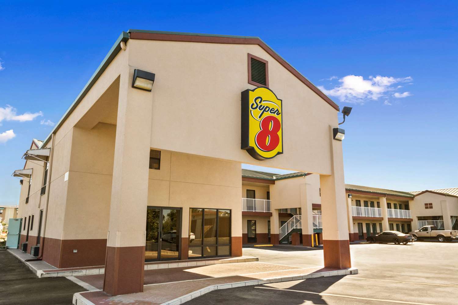 Super 8 by Wyndham Hattiesburg North/University Area 1/7