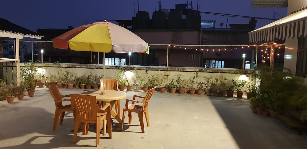 Hotel Rushabh Home 37/48