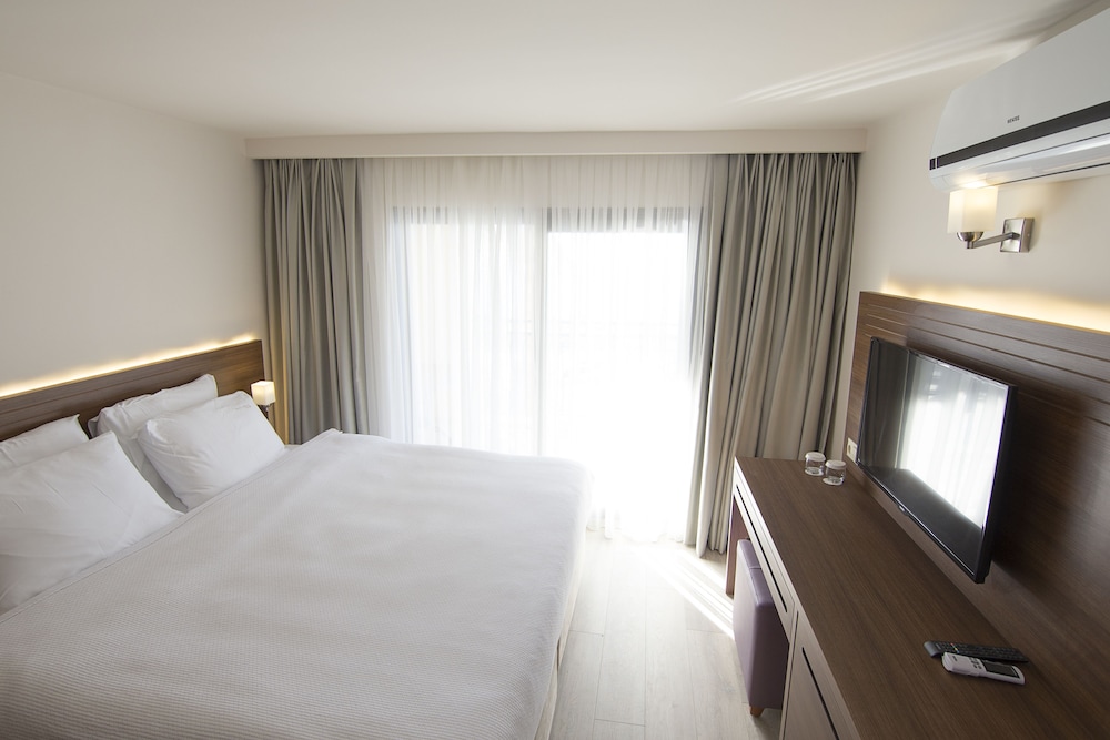 Palmera Hotel 14/50
