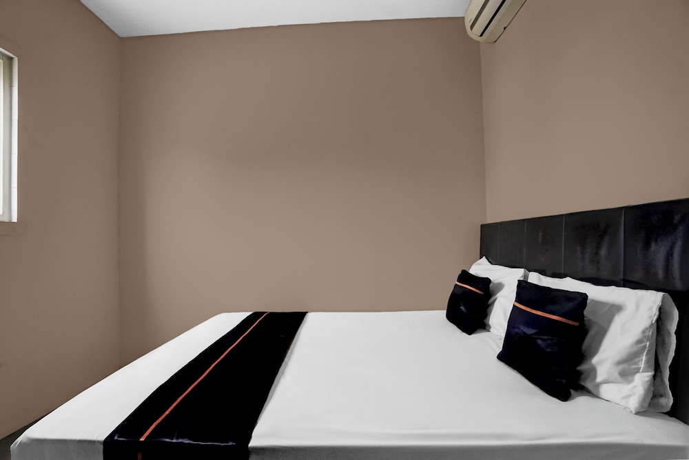 Hotel O near Ciputra World Surabaya formerly Darmo Residence 38/60