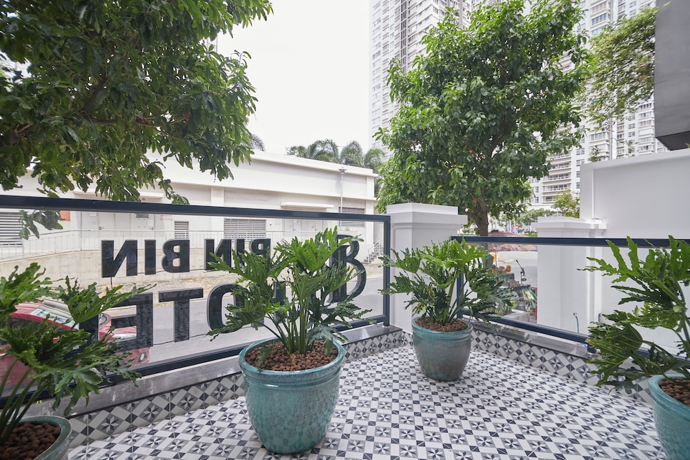 Bin Bin Hotel 9 4/50