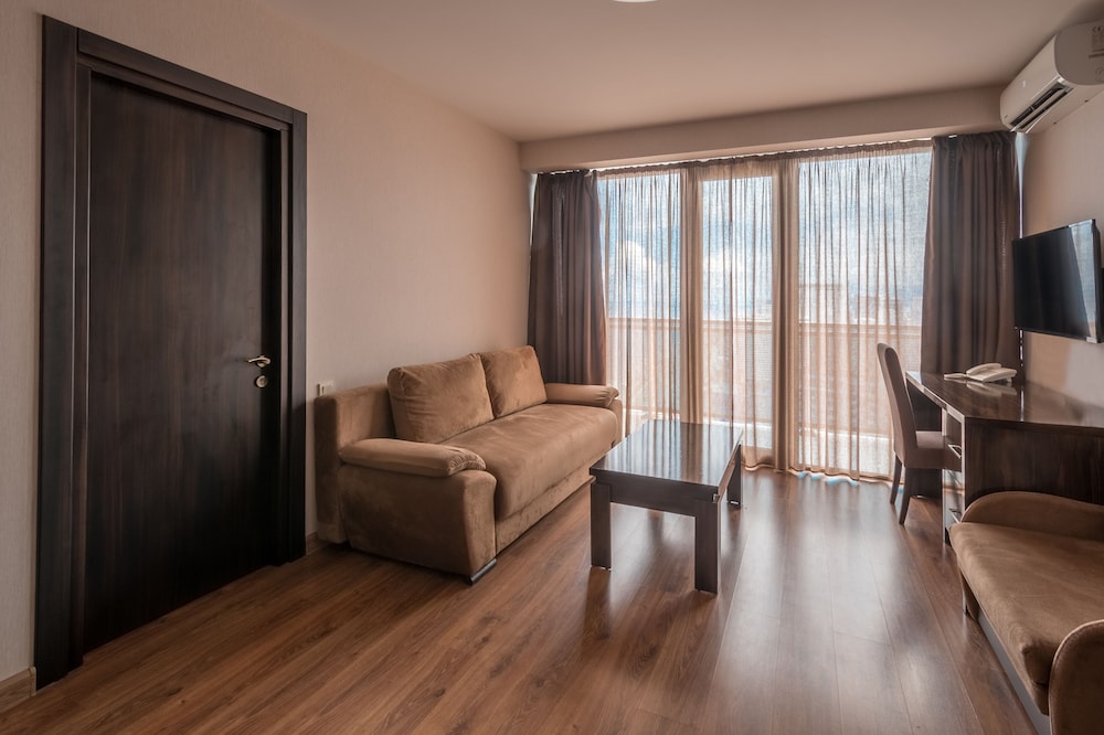Orbi Beach Tower Hotel Official 29/42