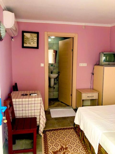 Ozdemir Pansiyon 10/50