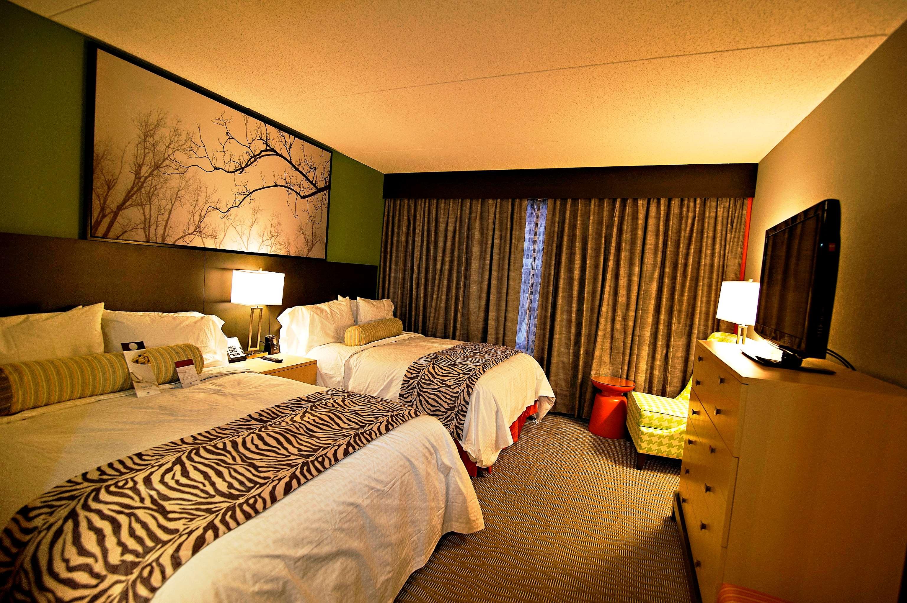 2 ROOMS, SUITE, 2 QUEEN BEDS, SOFA
