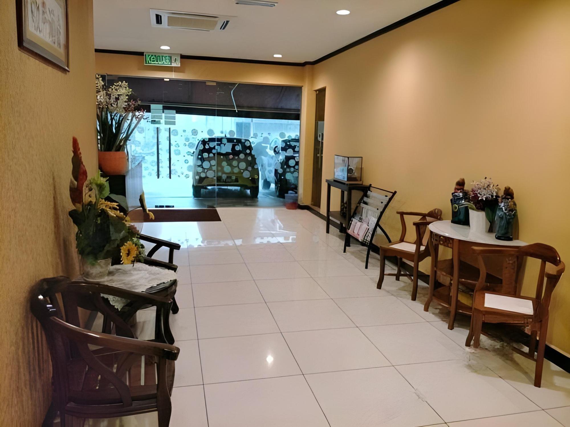 Twin Hotel 25/50