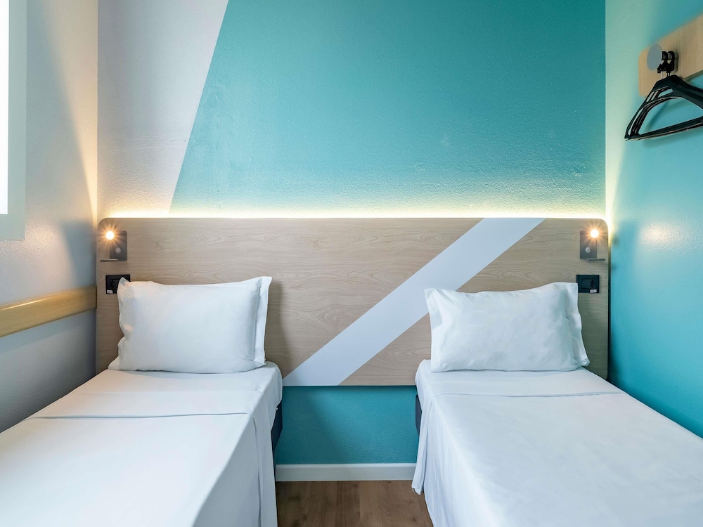 Superior Double Room with 2 single beds، Ibis Budget Sao Paulo Jardins 4/10