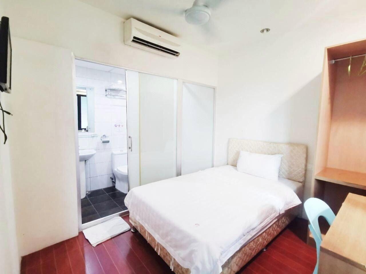 HomeStay Kuching 8/28