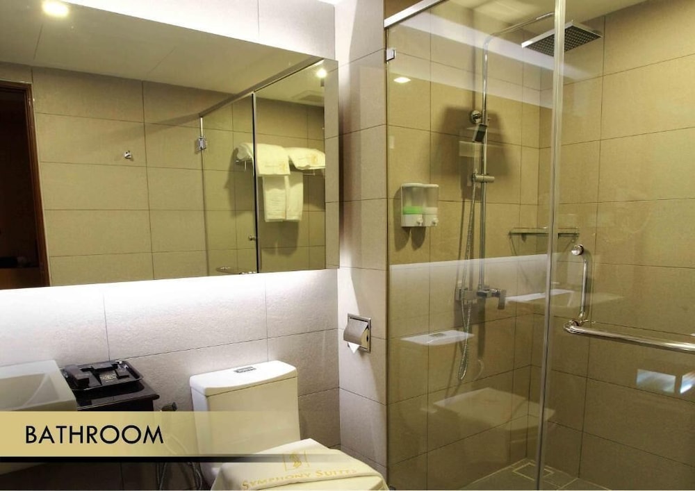 Symphony Suites Hotel 30/31