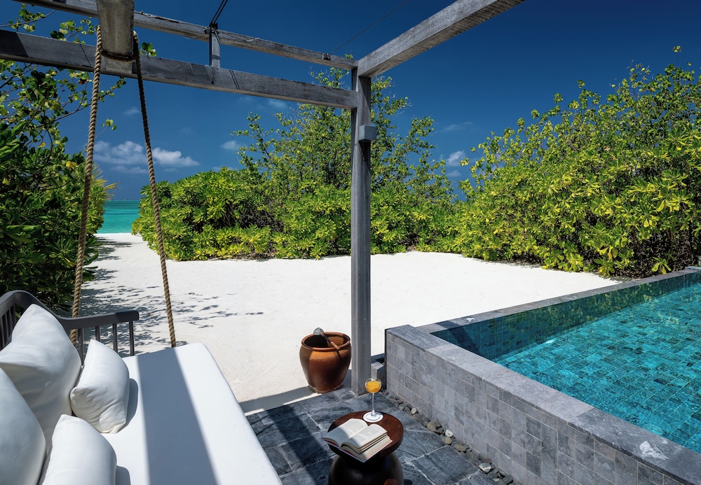 Madifushi Private Island Maldives 40/69
