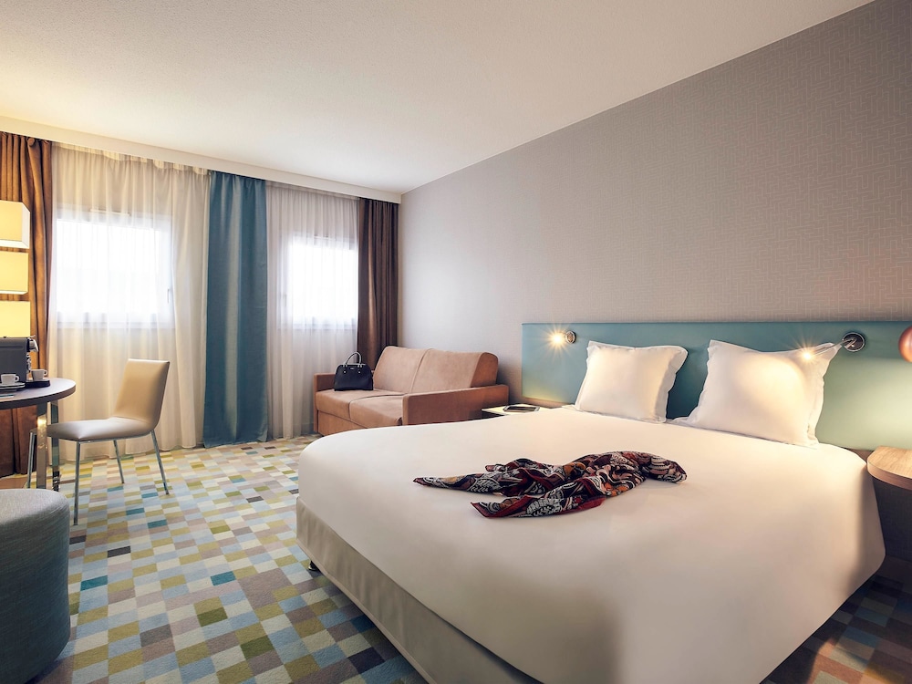 Mercure Marne la vallee Bussy St Georges 8/52