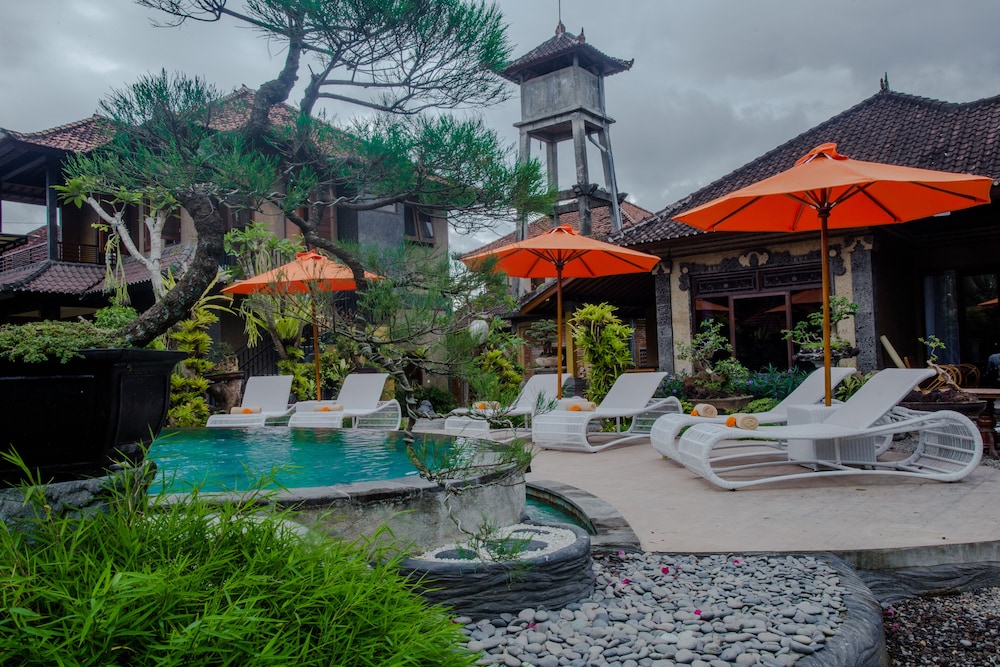 Capung Cottage 20/25