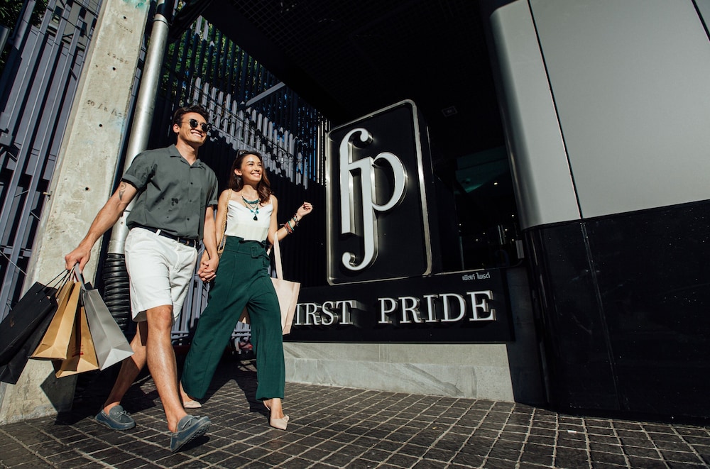 First Pride Hotel Bangkok 11/56
