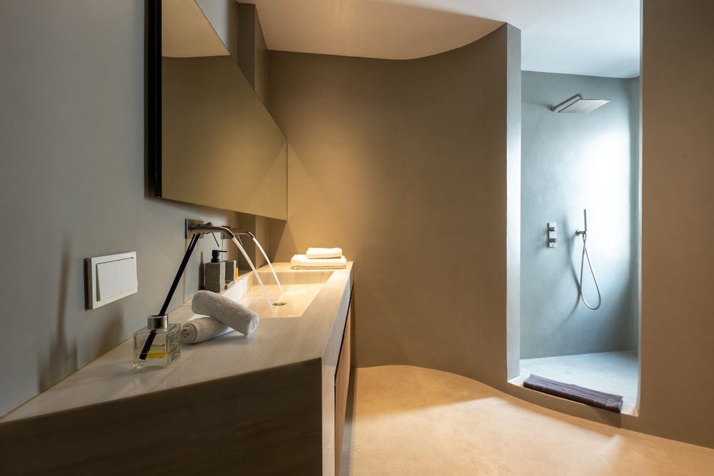 Heavens Edge Cliffside Villas & Suites 49/50
