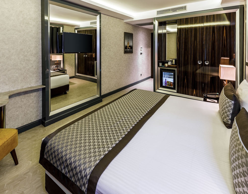 Euro Design Hotel 37/71