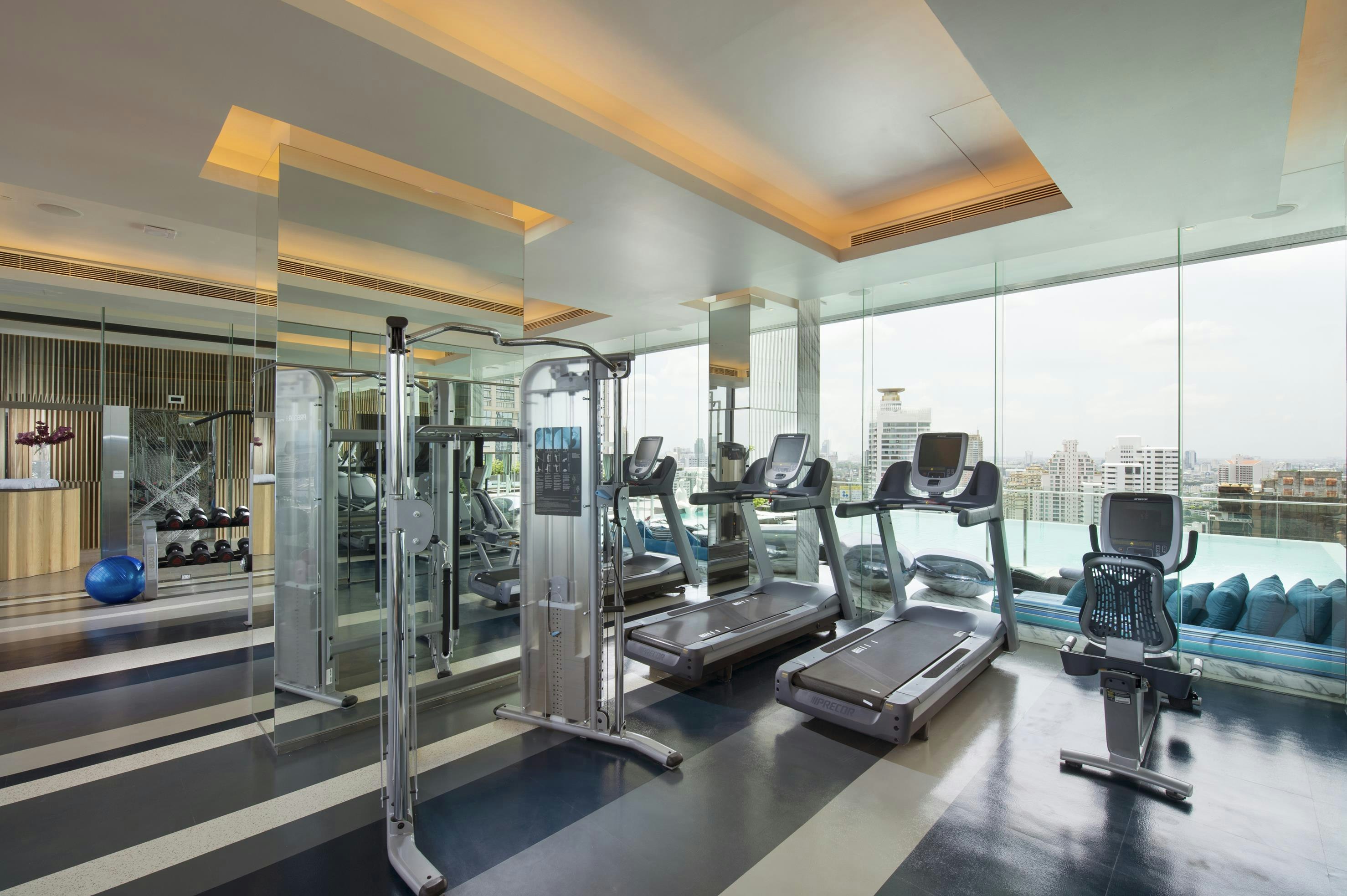 Hilton Sukhumvit Bangkok Hotel 40/80