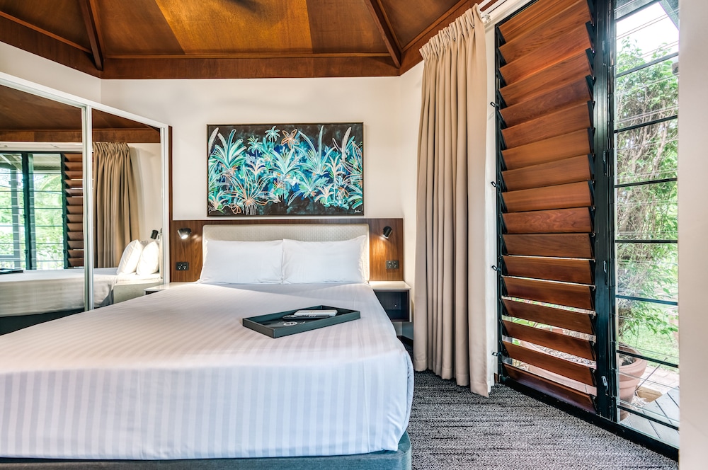 Tropical, Villa, Queen Bed