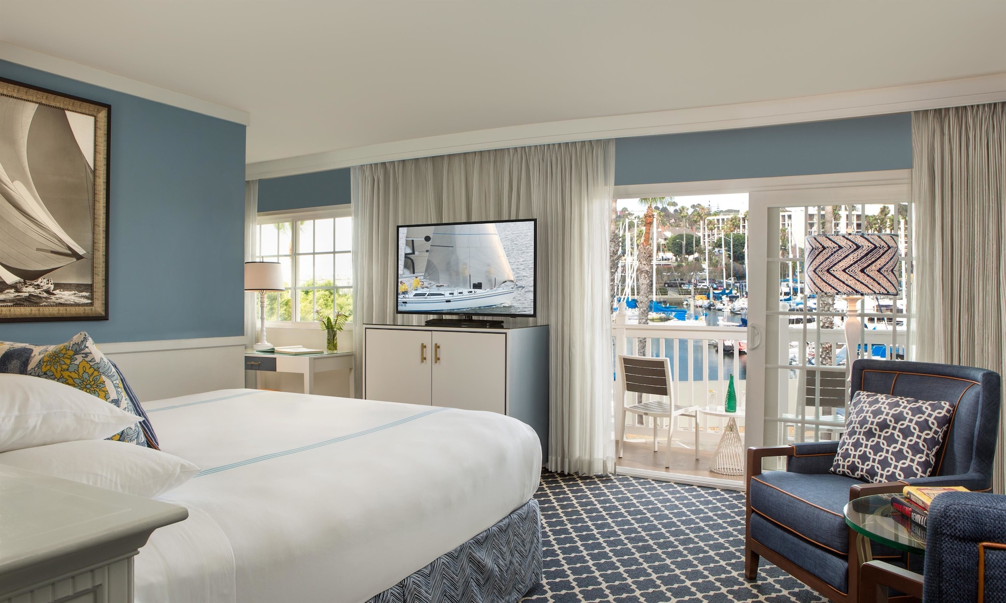 Ocean, King Bed, Jetted Tub