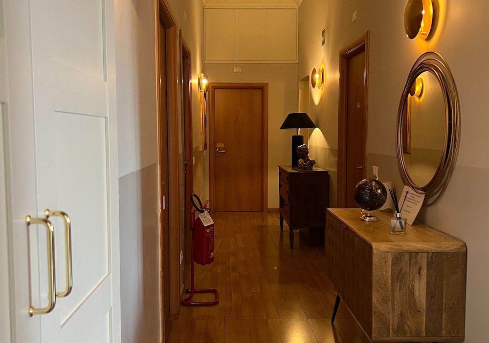 BON TON SUITE 29/49