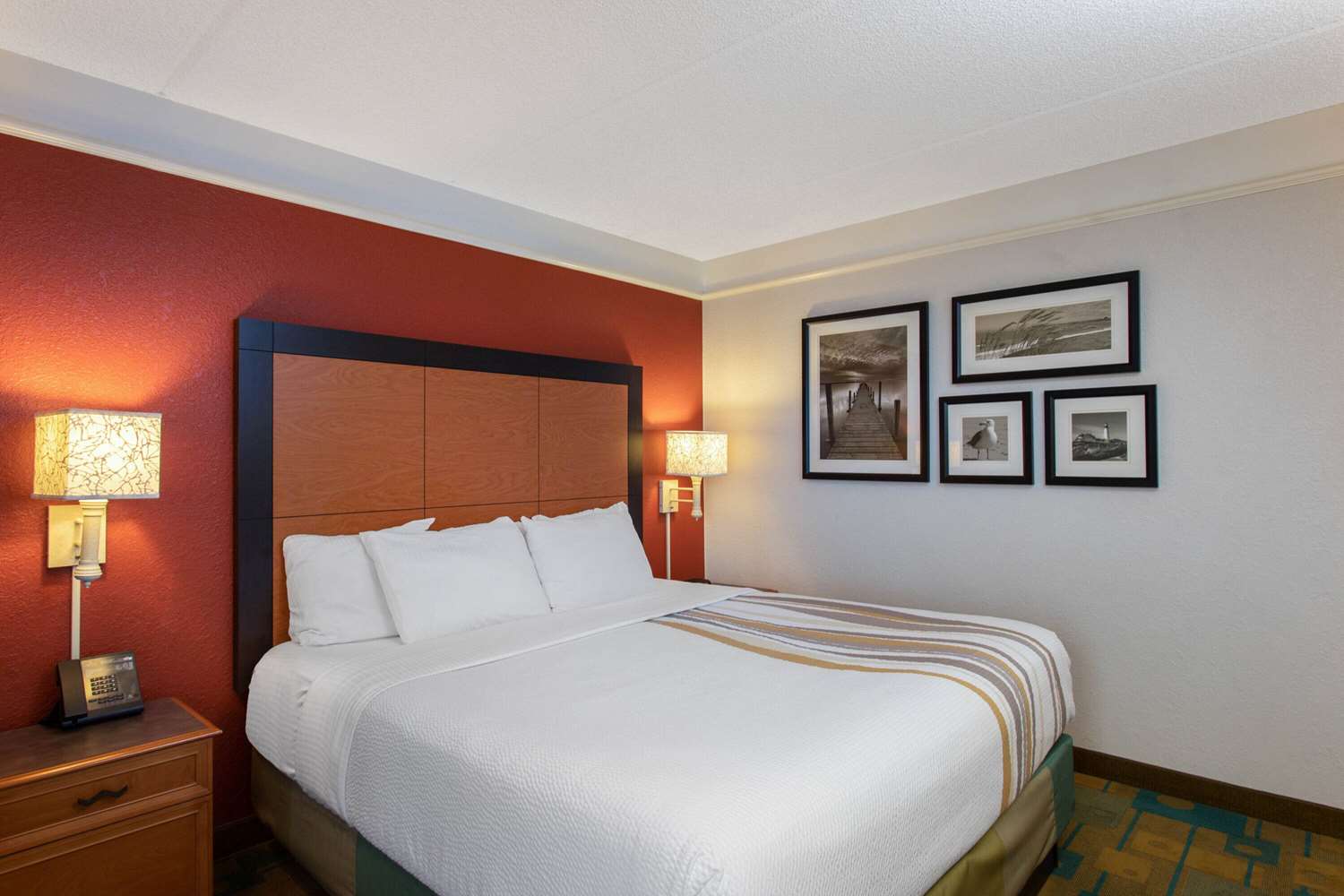 La Quinta Inn & Suites by Wyndham Jacksonville Butler Blvd 14/55