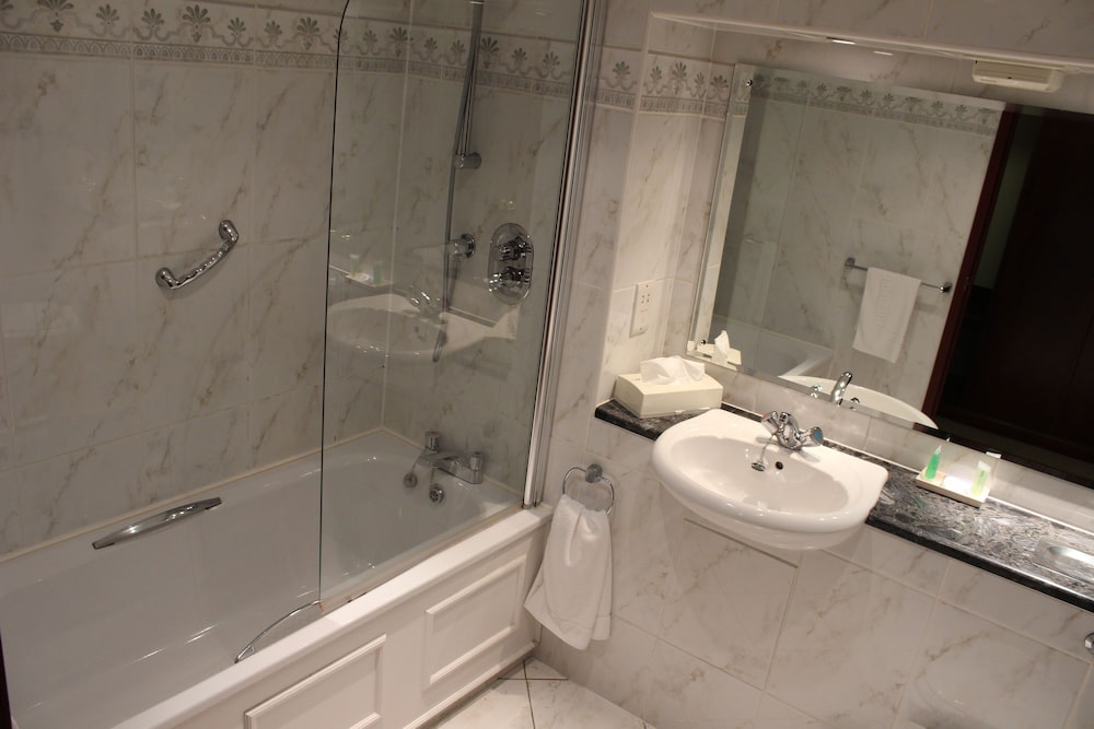 Grange Manor Hotel 7/53
