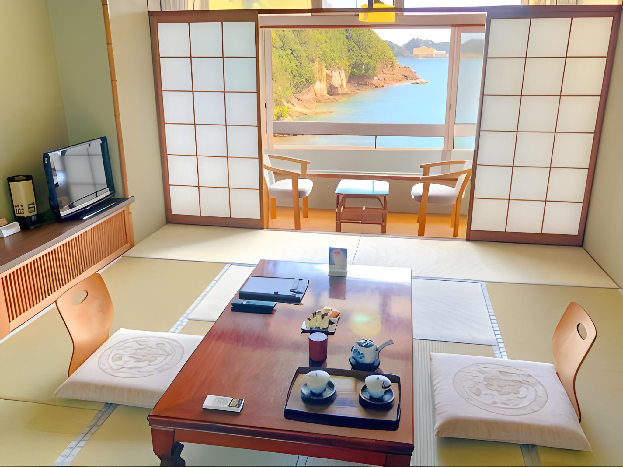 Japanese, 4 Futon Beds, Ocean View, No Bathroom, Tatami, West Wing