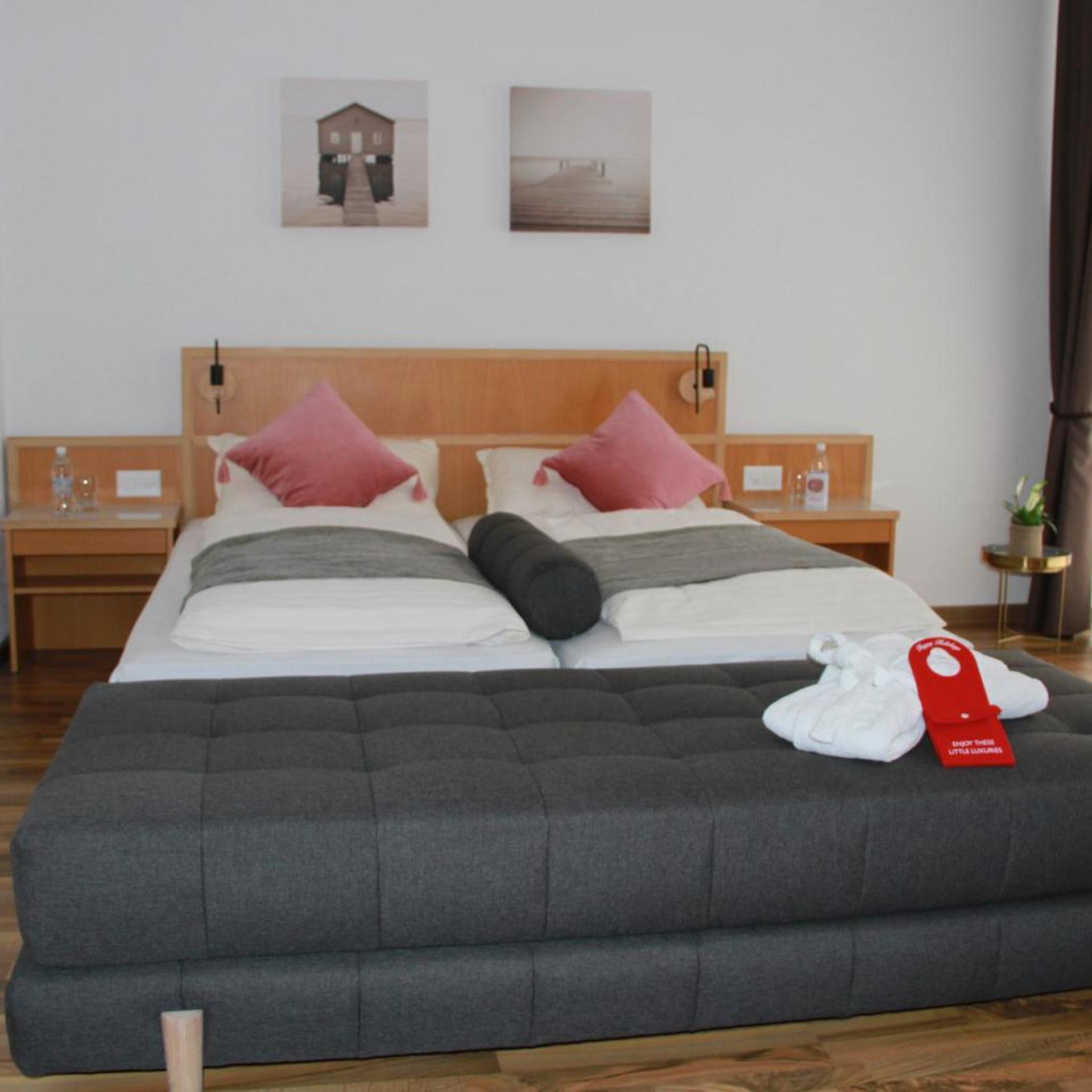 Enjoy 1313AG Hotel Touring 22/50