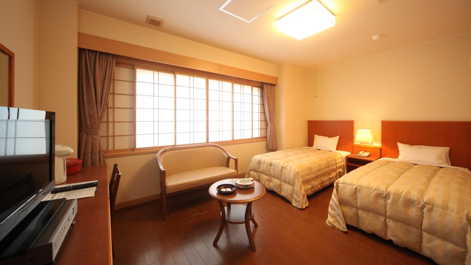 Western, Mountain, Standard, Twin Beds, Mountain View, Ocean View