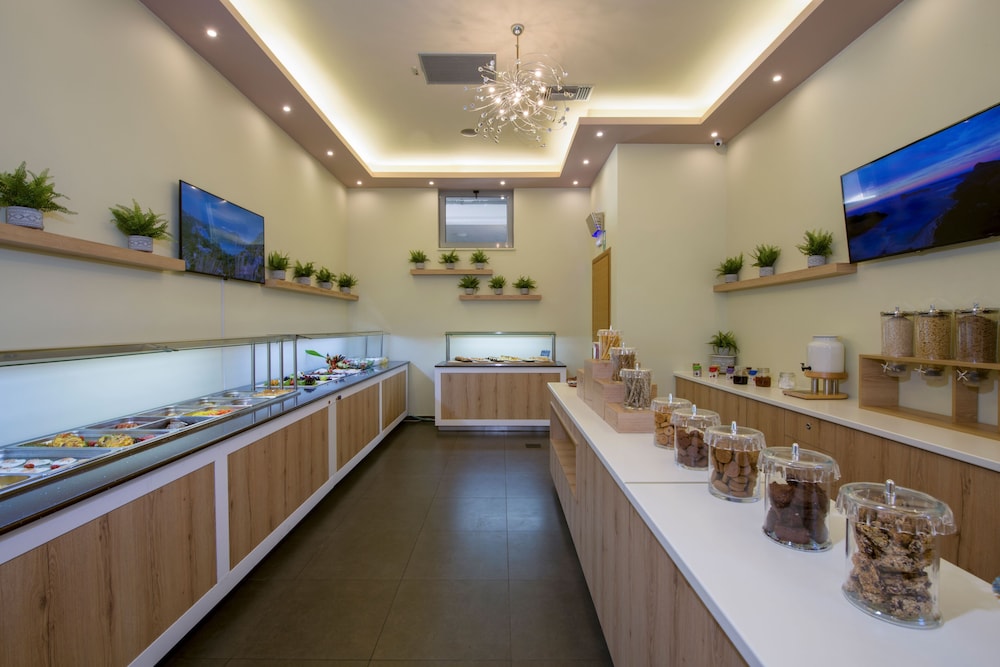 Isida Hotel 30/50