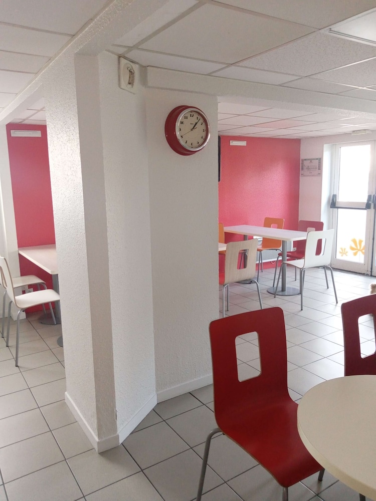 Premiere Classe Saint Brice Sous Foret 39/42
