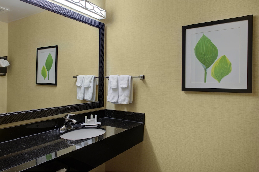 Fairfield Inn Suites By Marriott Montgomery Eastchase Pkwy 20/50