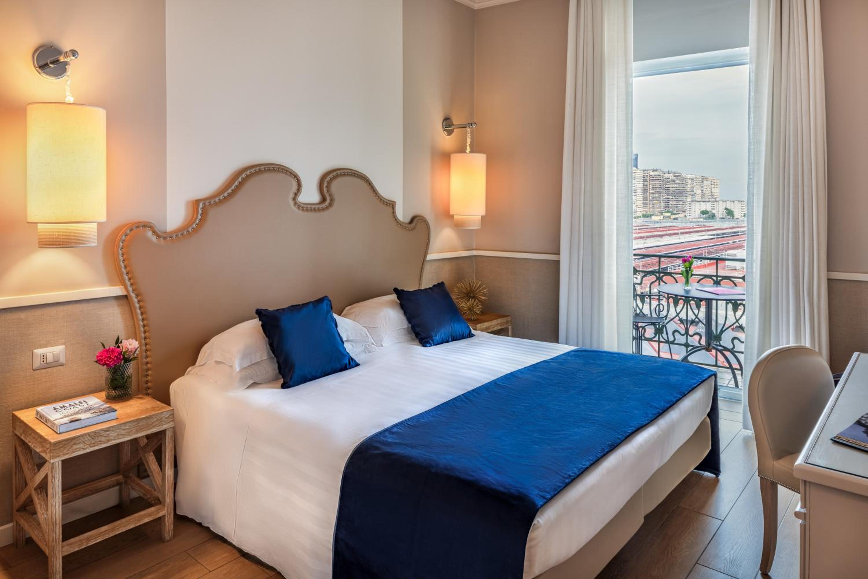 Superior, Double or Twin Bed, Volcano View، Starhotels Terminus 2/8