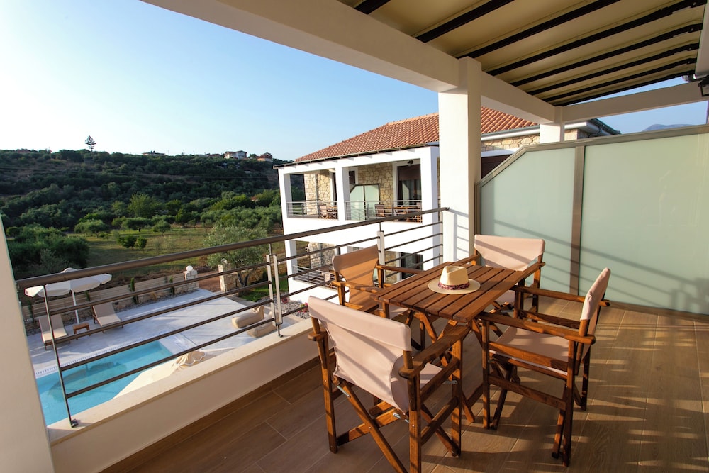 Michelangelo Suites & Apartments 45/69