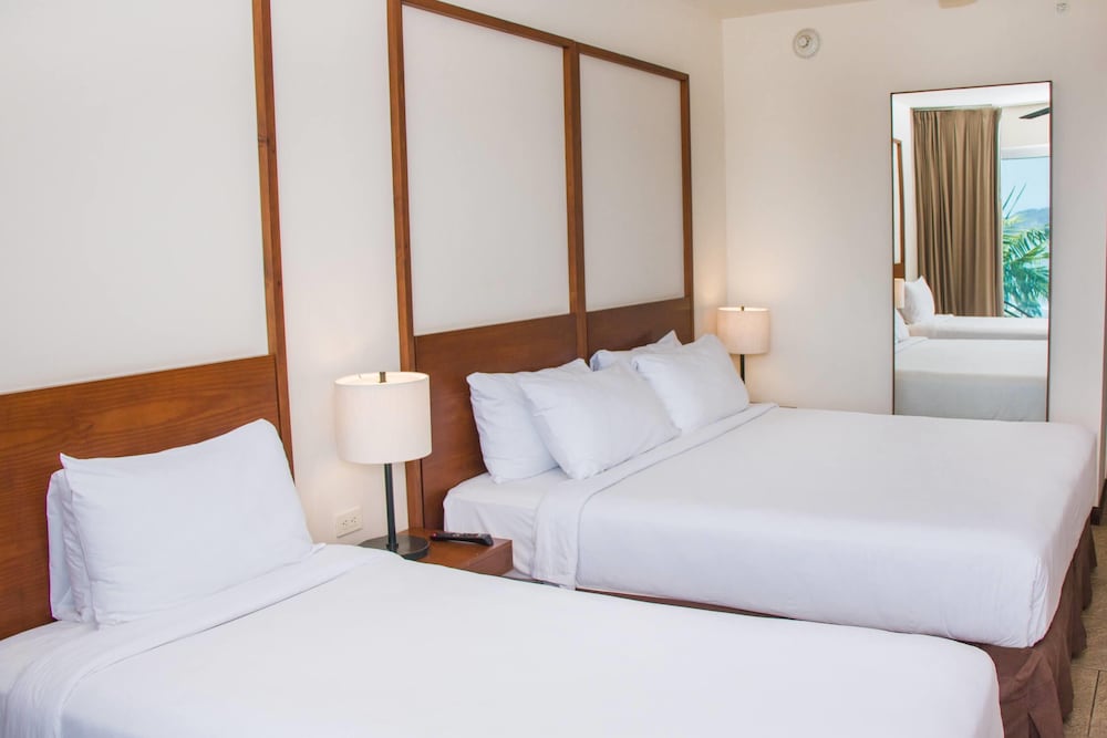Concept, Triple, 1 King and 1 Single Beds, Ocean View