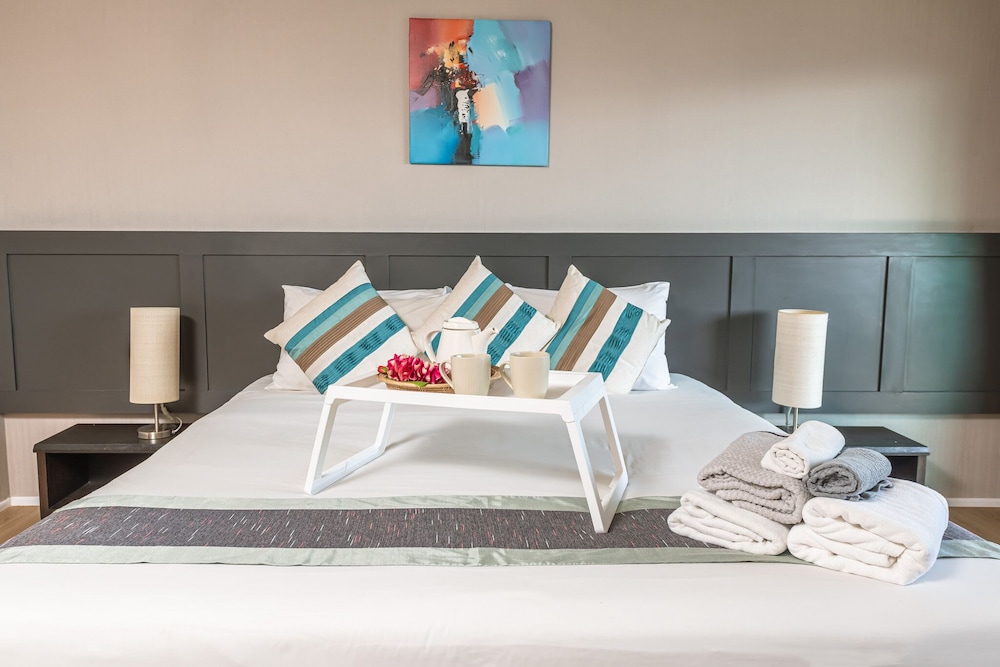 Casa Del M Resort 37/77