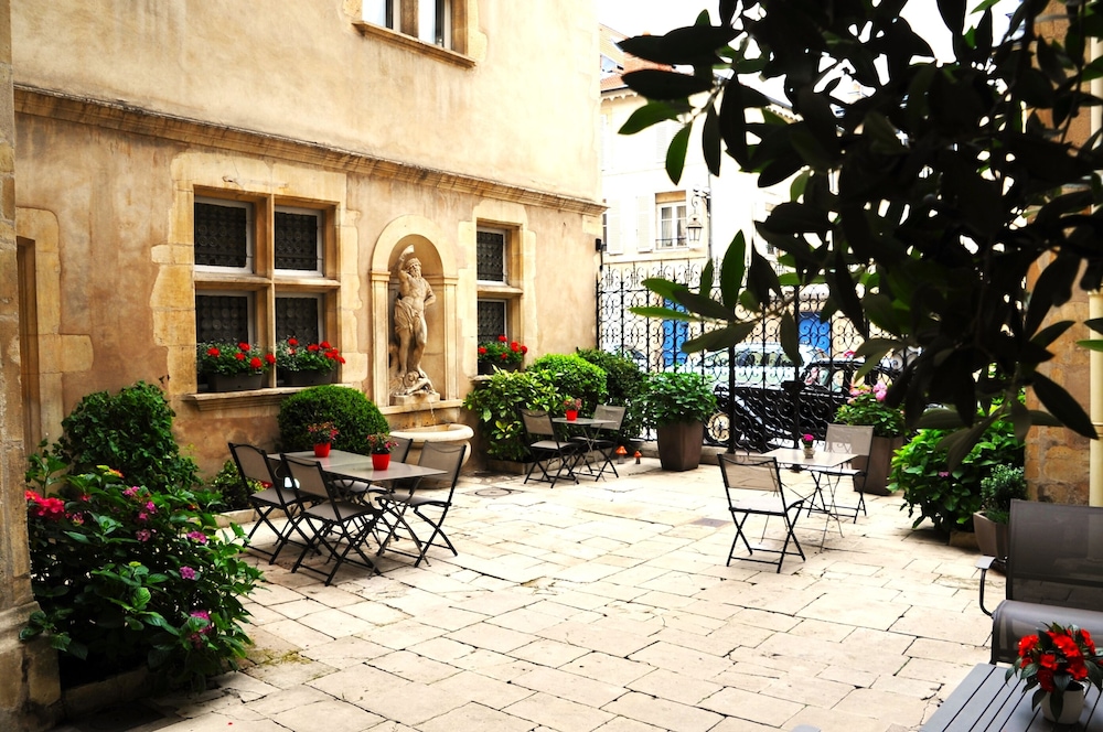 Hotel D haussonville 31/41