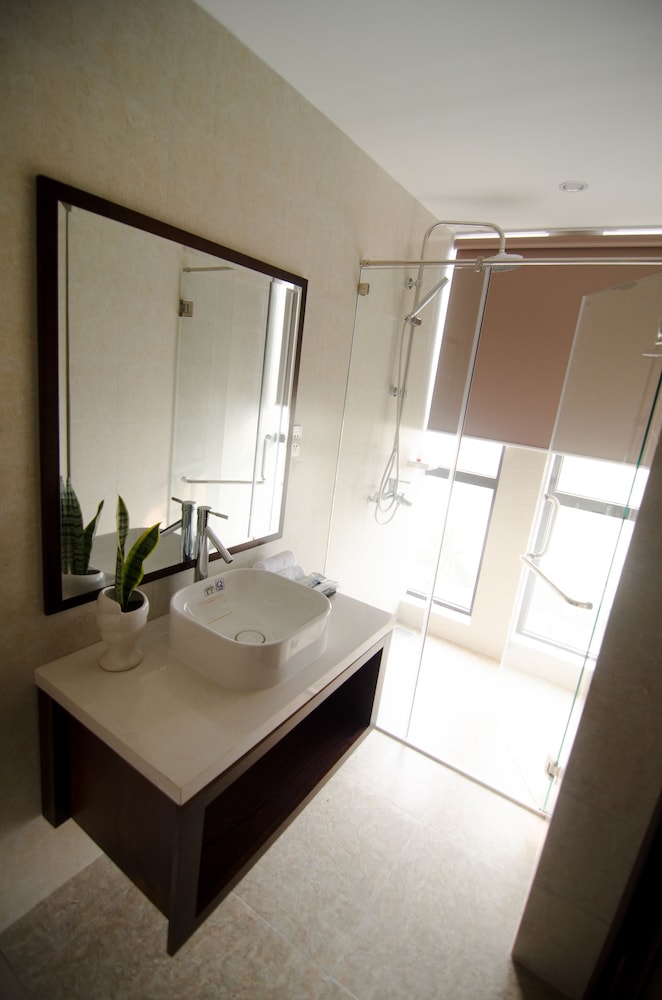 Hoa Phong Hotel 54/60