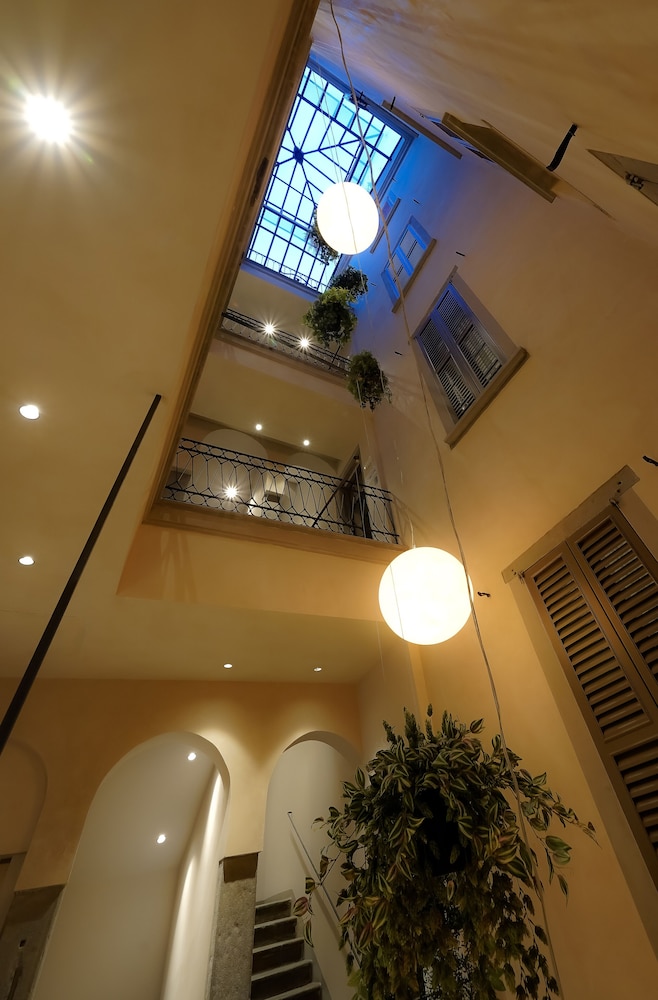 Bergamo Inn 21 4/29