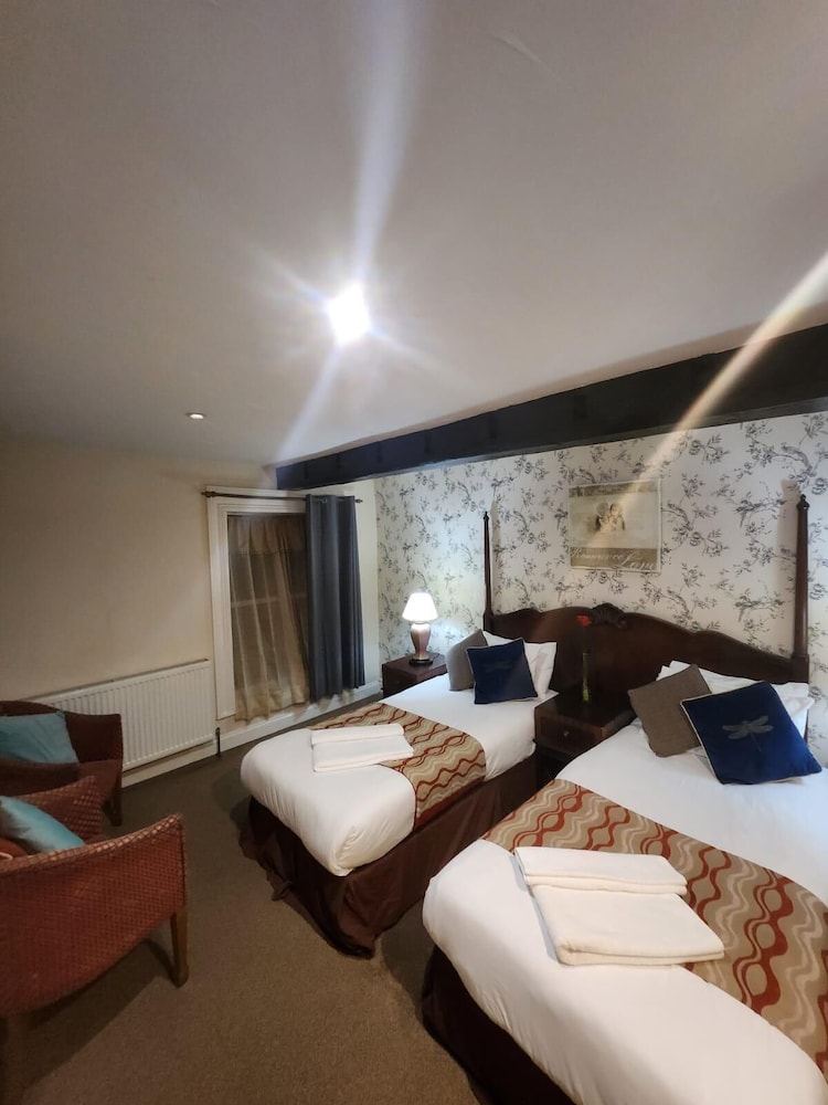غرفة ديلوكس بسرير مزدوج، The Rose and Crown Hotel 3/10