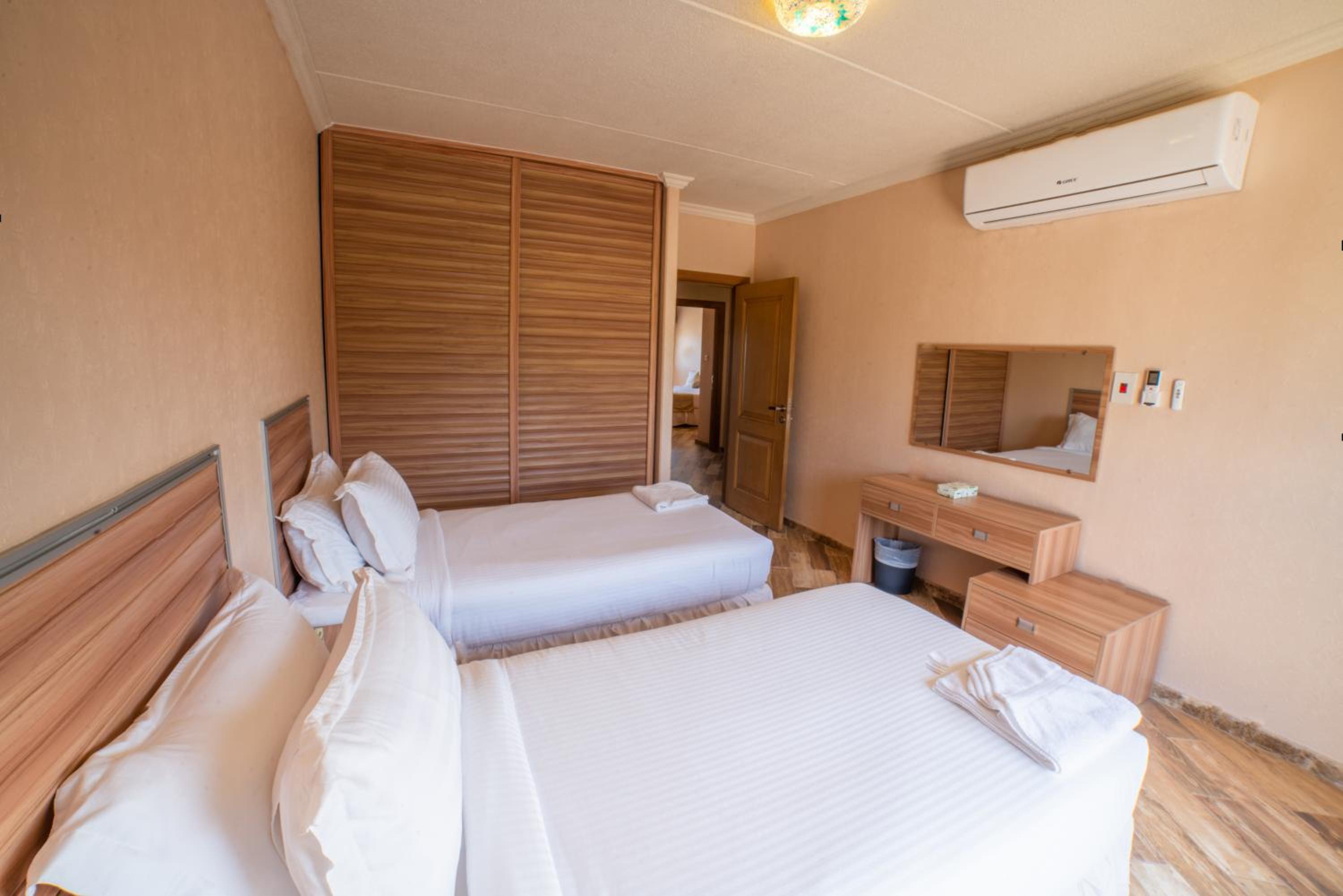 منتجع شاطئ النخيل(Palm Beach Resort) 26/73