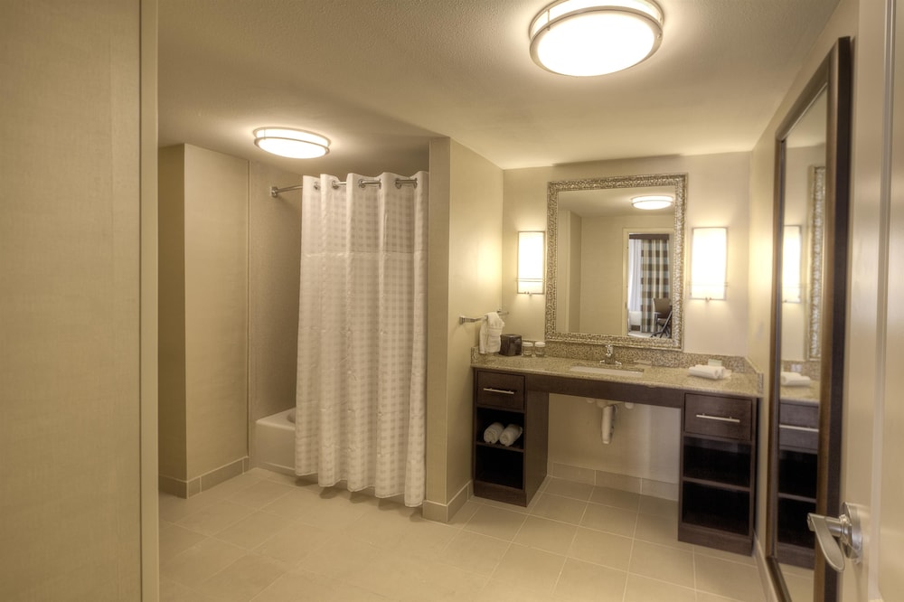Homewood Suites Victoria 13/81