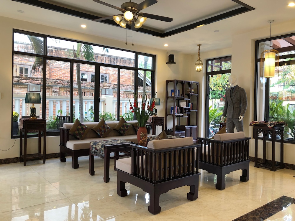 The Quin Riverside Villa 30/50