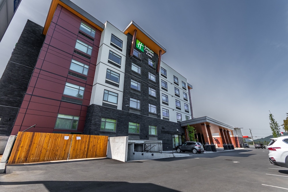 HOLIDAY INN EXPRESS SUITES CHILLIWACK EAST in CHILLIWACK - BRITISH COLUMBIA