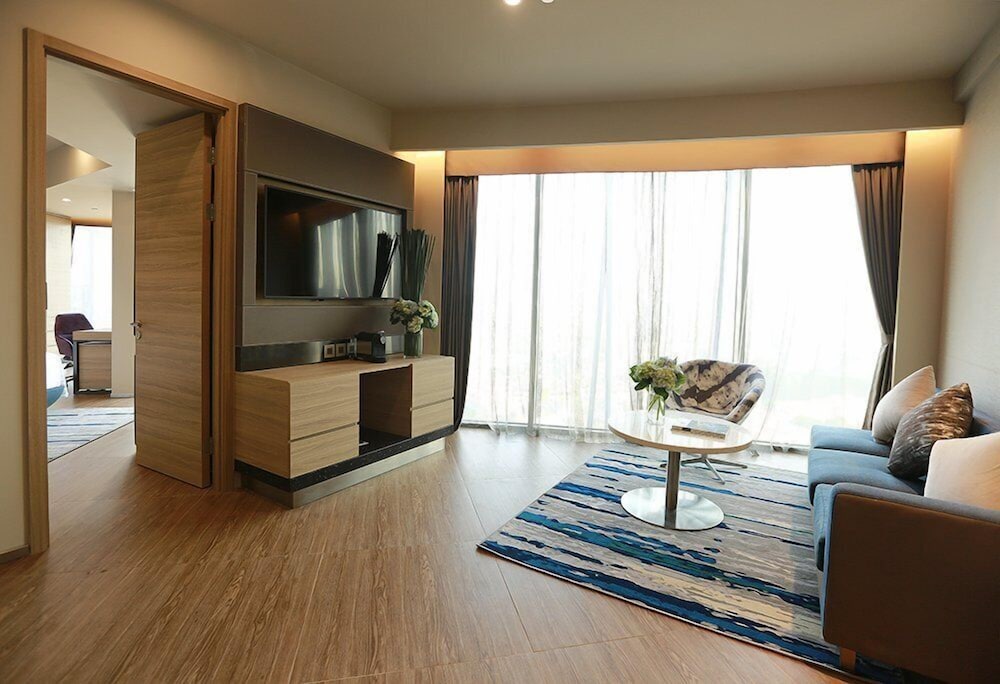 Novotel Hanoi Thai Ha 39/71