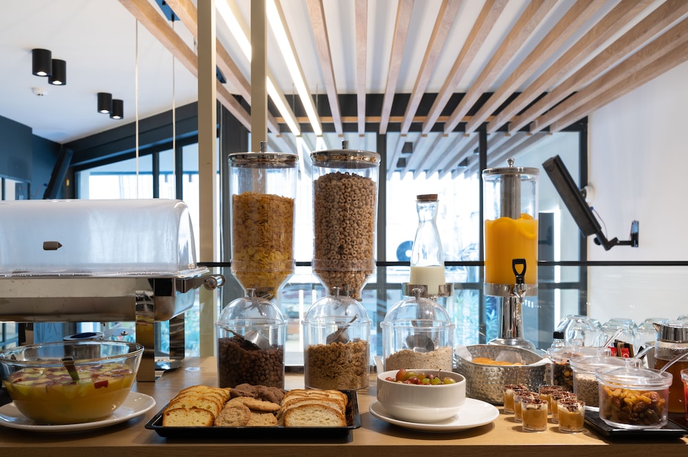 Nema Hotel Athens 24/34