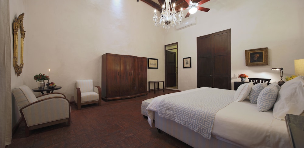 Casa Del Arzobispado Hotel 21/69